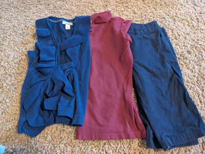 Girl's polo, medium shorts, polo and sleeveless ruffle vest