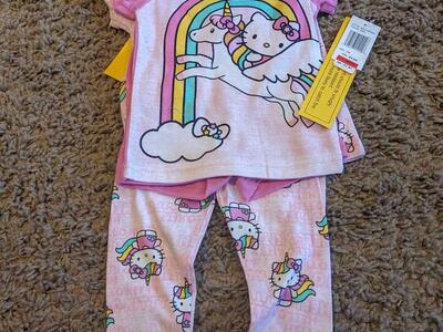 Girls 18 Month 4 piece pajamas (Fit like 12 months)