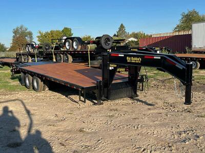 New Big Bubbas 25' Gooseneck Trailer