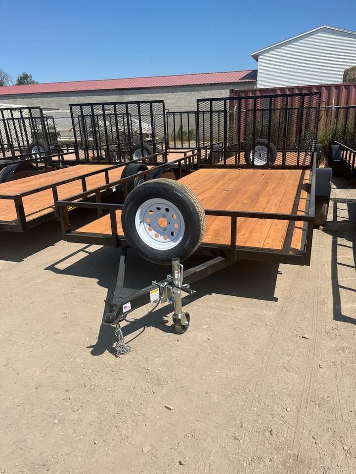 New Big Bubba's Standard 7x14 with Gate with spare tire