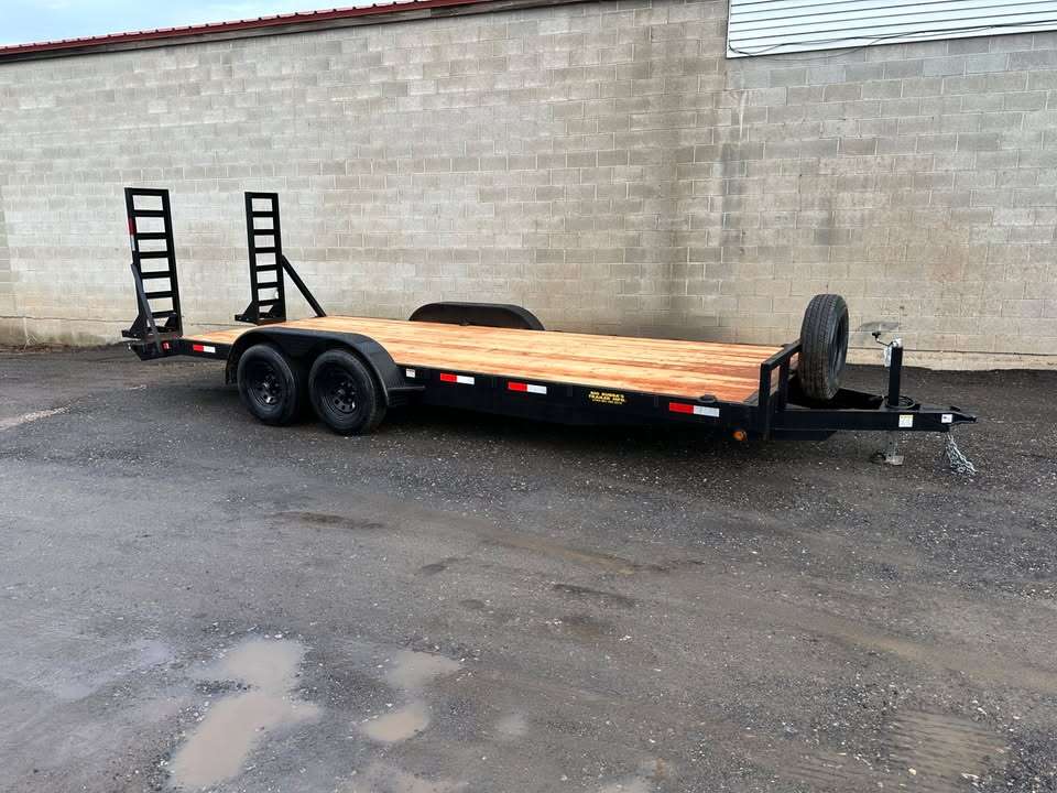 New Big Bubbas 7x18 10,000 gvw Car Hauler with spare tire