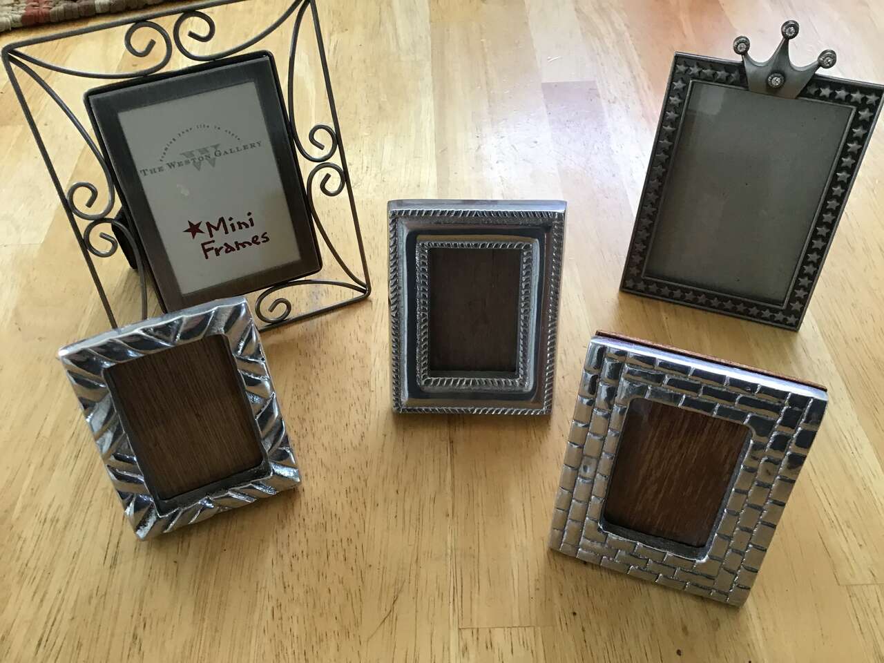 5 Small Metal Frames