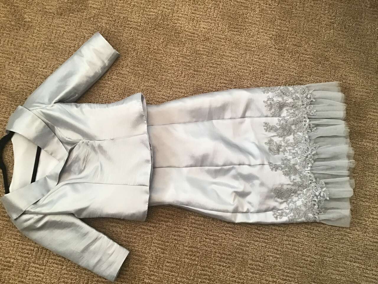 Silver 2 Piece Dress Set Size 4