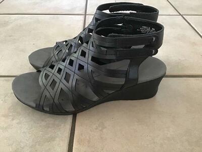 Baretraps Trella Gladiator Sandals - Size 8