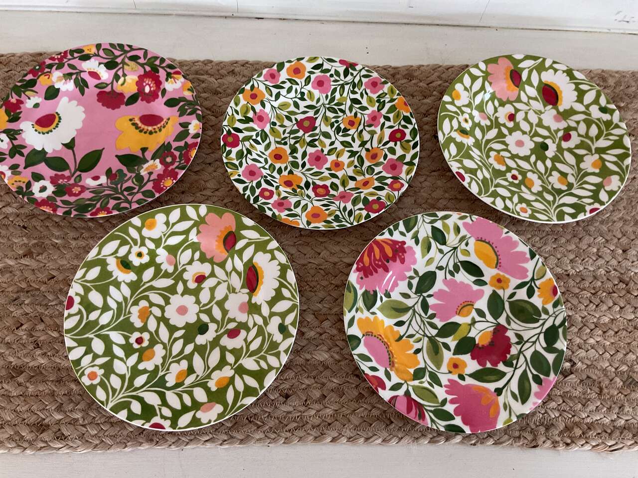 5 Kim Parker Emma’s Garland Floral Plates
