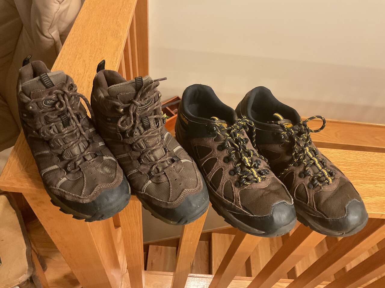 Size 10- Nevada’s Suede Hiking & Khombu Waterproof Boots