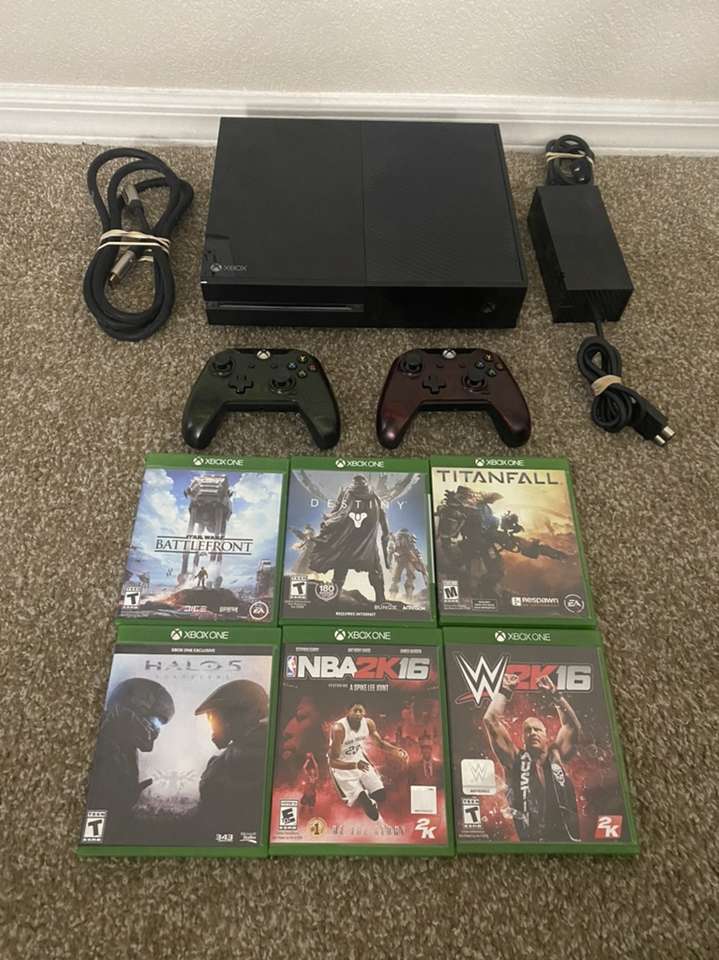 Xbox One w/6 games. More available, read descriptn