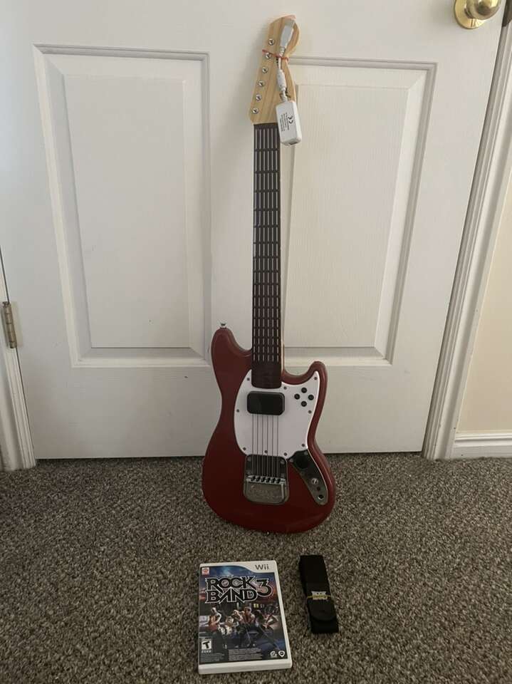 Wii Rock Band (Guitar Hero)guitars/games available