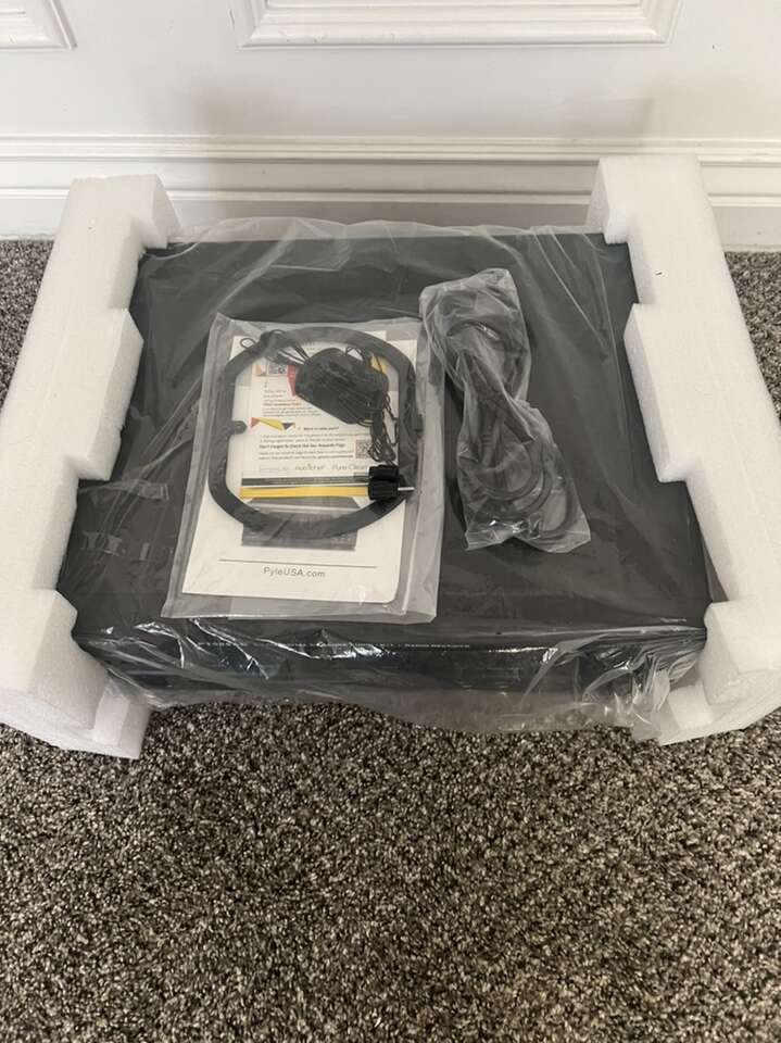 Pyle Power Amplifier, Bluetooth, 2 Mic's, HDMI's