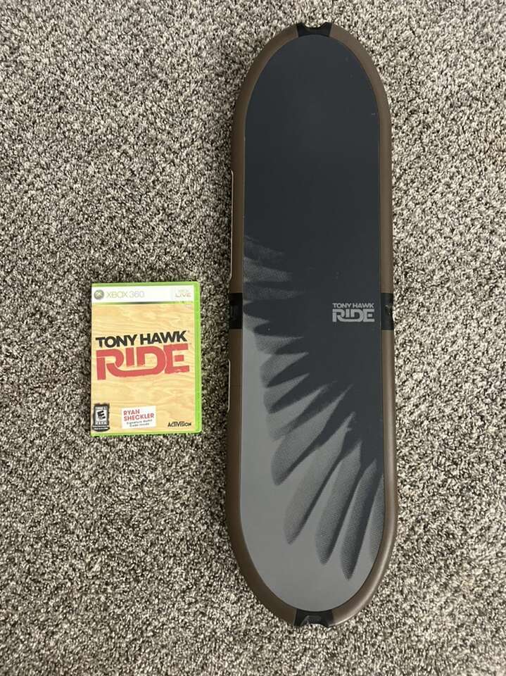 Xbox360 Skateboard & Game  Tony Hawk