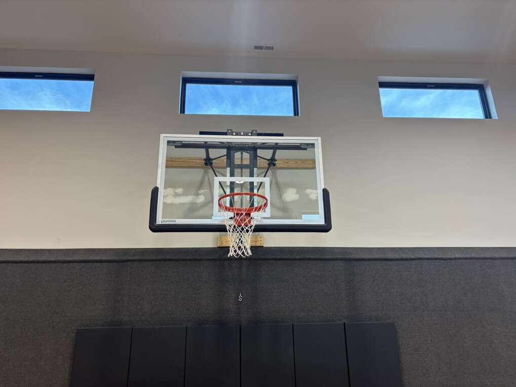 porter Basketball backboard And Hoop