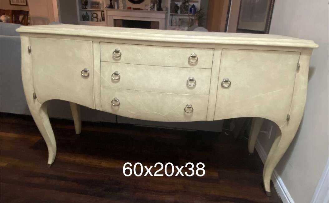 BeautIful Textured Buffet