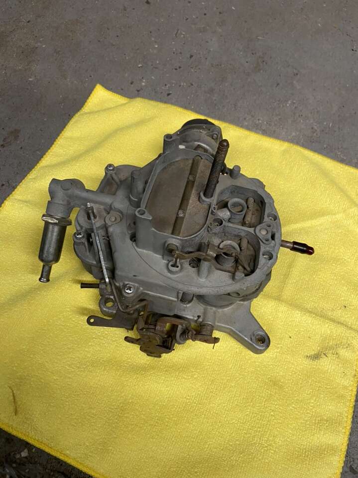 1968-1969 Ford Autolite C8VF-J Carburetor