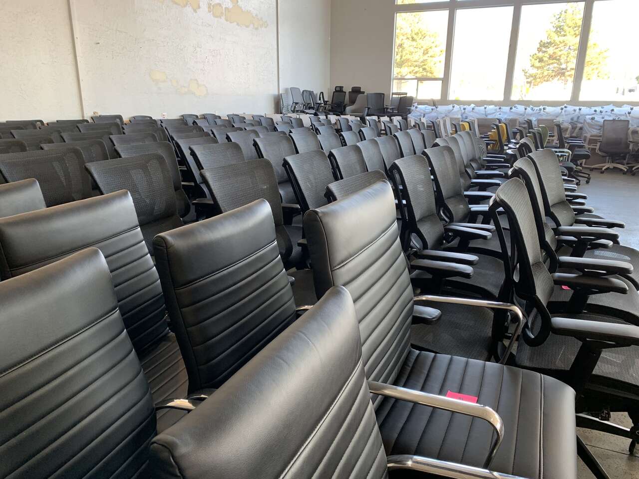 HUGE OFFICE CHAIR/FURNITURE SALE Furniture