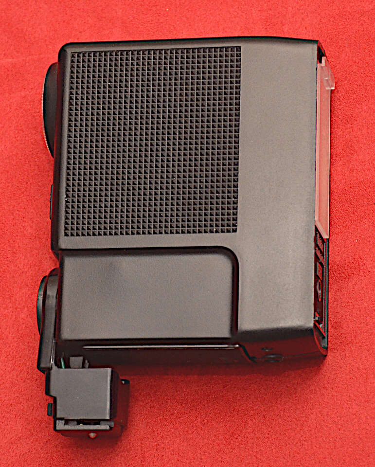 Vintage Vivitar 292 (auto thyristor) camera flash and accessories