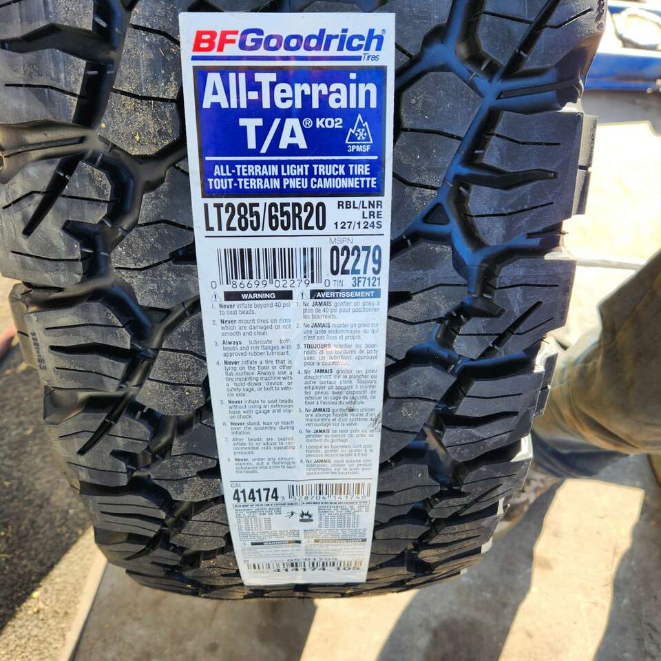 285/65r20 bfgoodrich all terrain Ko2
