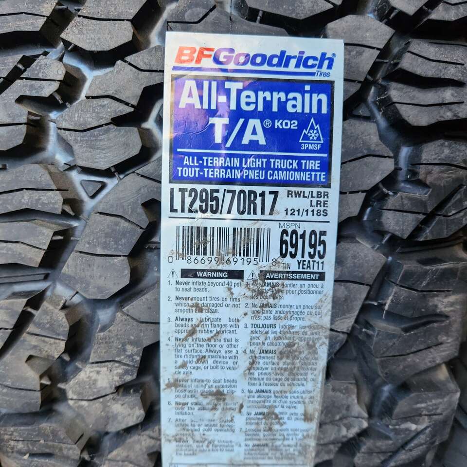 295/70r17 bfgoodrich all terrain Ko2 ta