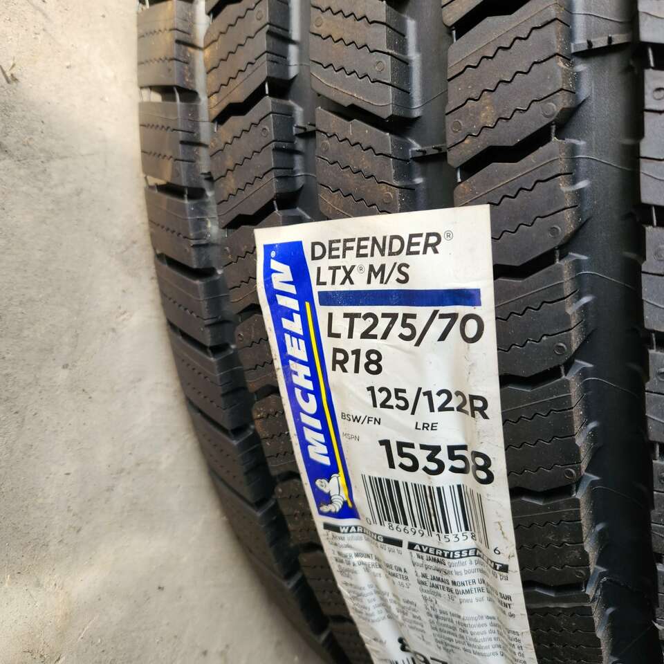 275/70r18 michelin defender ltx ms