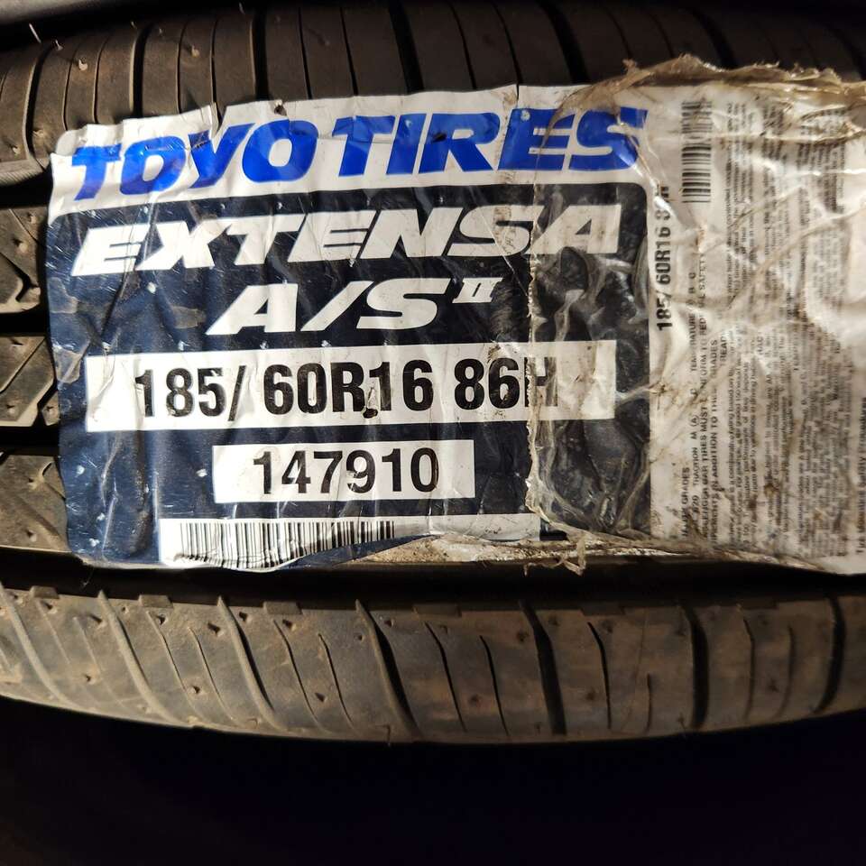 185/60r16 toyo extensa as ll