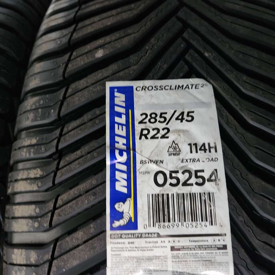 285/45r22 michelin crossclimate2