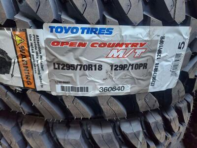 295/70r18 toyo open country mt