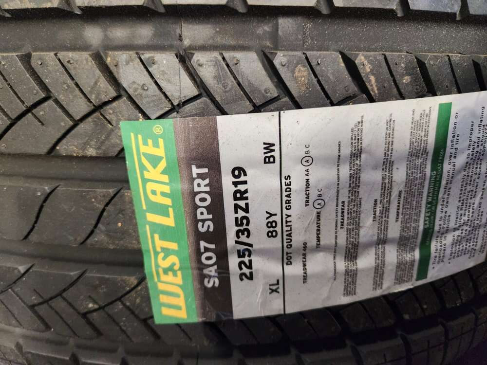 225/35r19 Westlake sa07