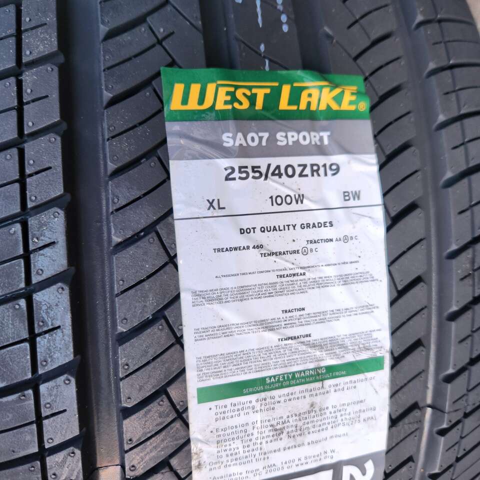 255/40r19 Westlake sa07 sport