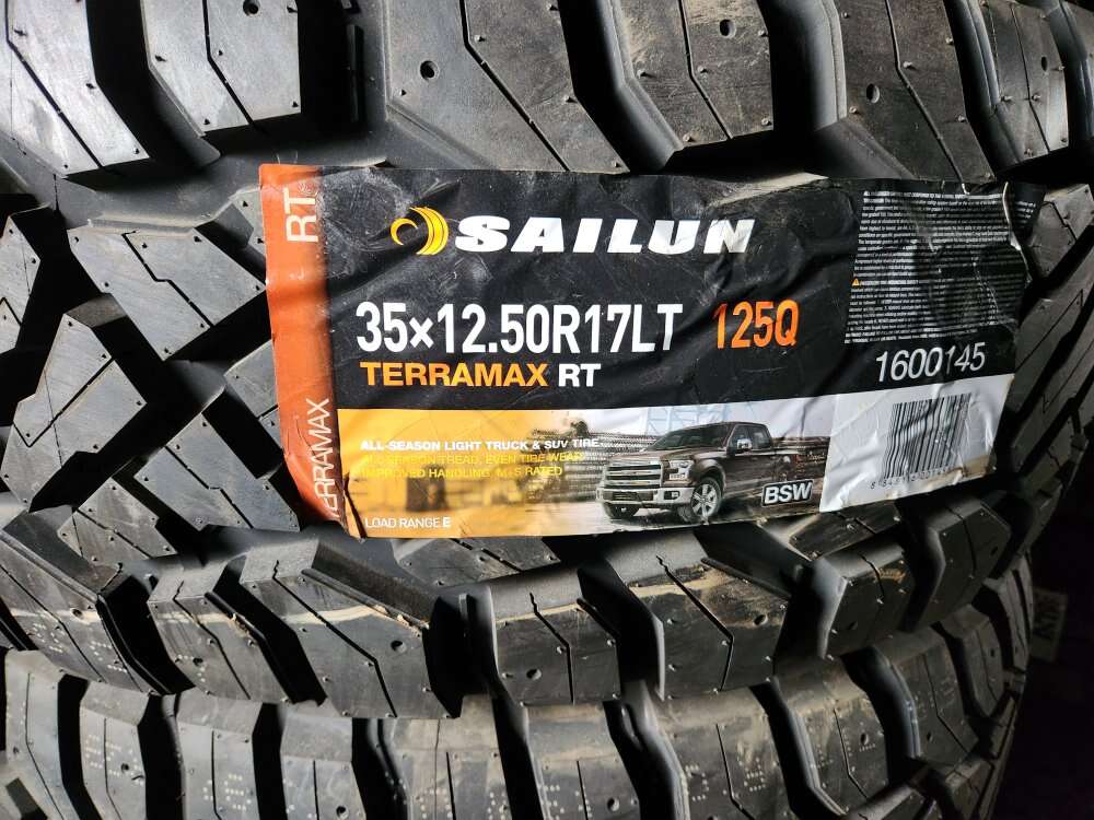 35x12.50r17 sailun terramax rt