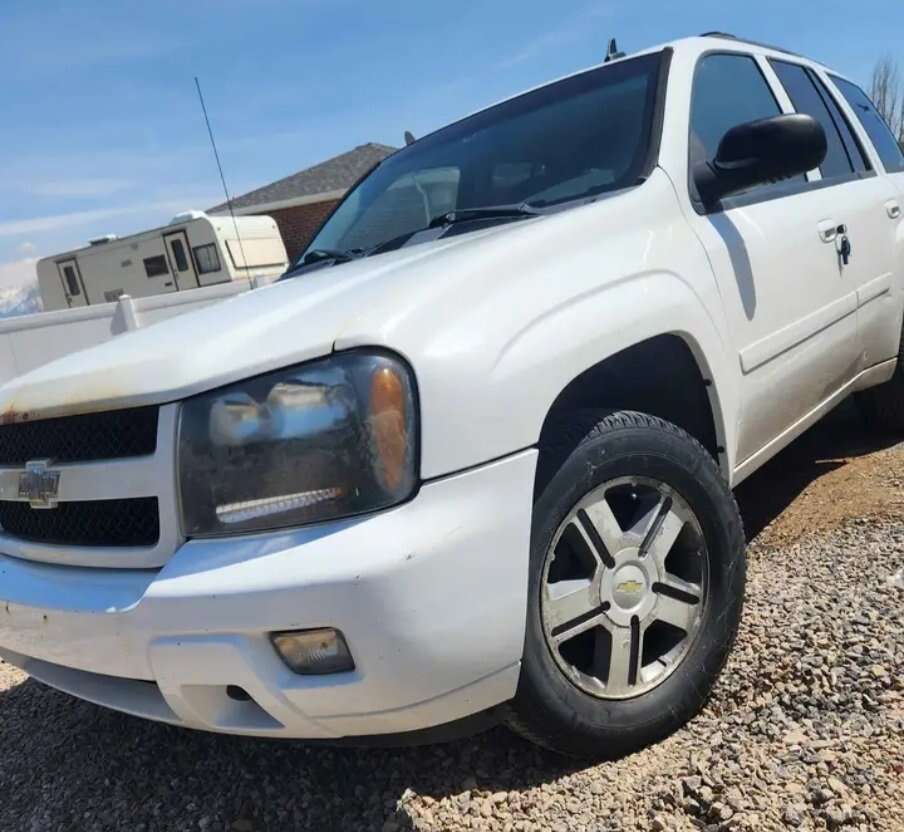 2007 Chev Trailblazer | Auto Parts and Accessories | ksl.com