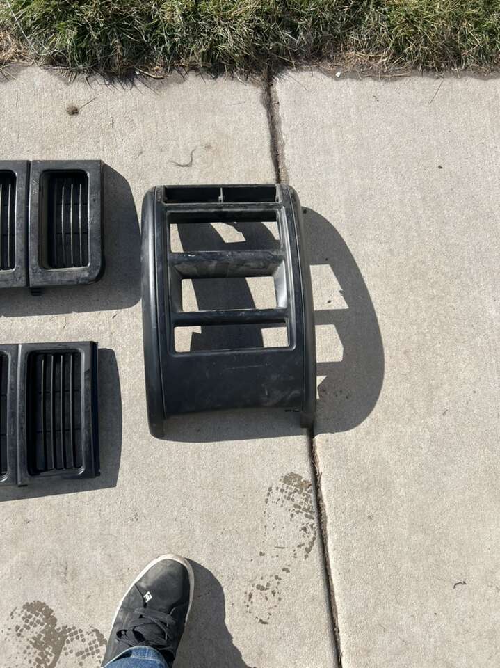 97-01 jeep Cherokee Dash Bezel