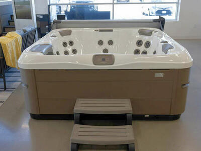 Dream Spa Awaits: Clearance Event!