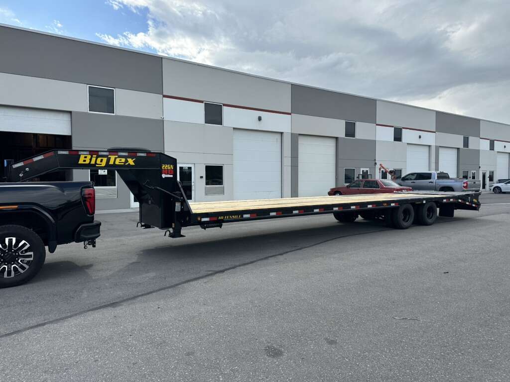 Big Tex Gooseneck 35’ Deckover Truck Dual Trailer