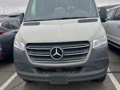 Utah Sprinter Rentals Com 12- and 15-Passenger