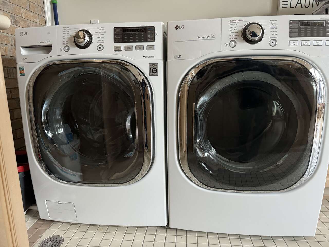 Used LG white washer and dryer Appliances
