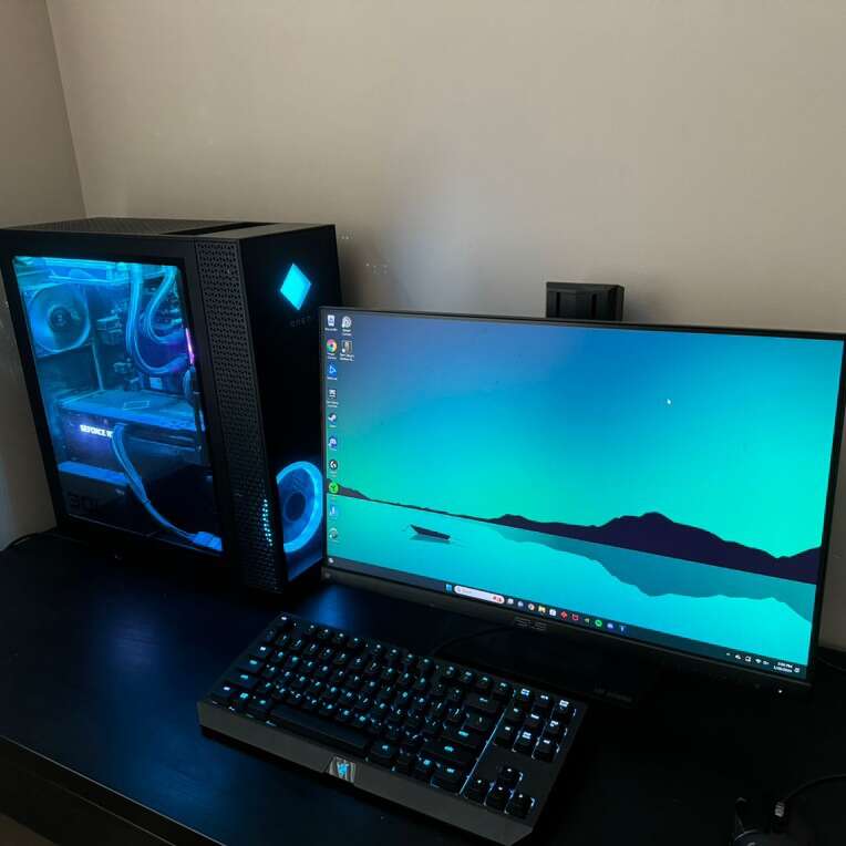 3070 Gaming PC Computer & 144hz Monit… Computers