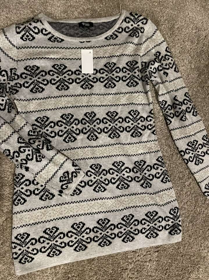 New With Tag! Deb Xl Sweater