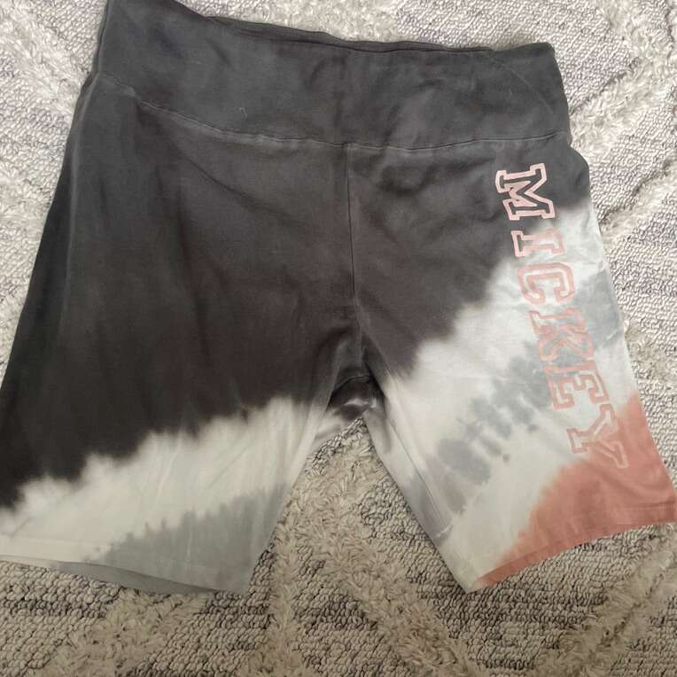 New With Tag Disney Mickey Mouse Biker Shorts XL