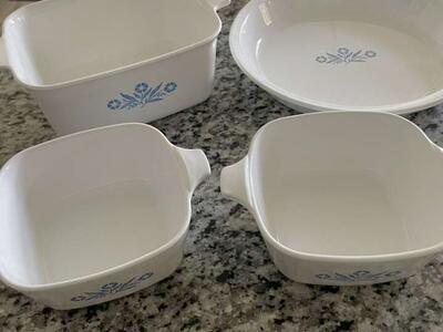 Vintage corning ware blue cornflower Dishes Plates