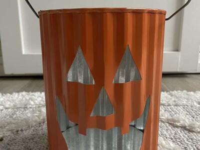 Jack O Lantern Pumpkin Halloween Tin Decoration