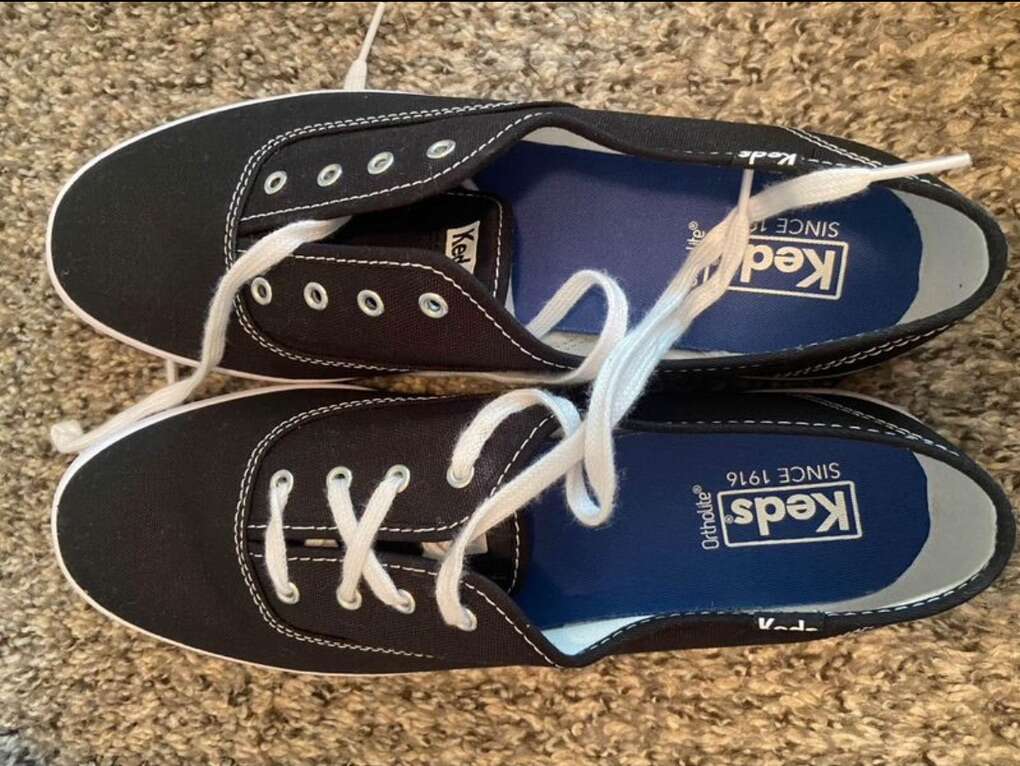 New without box Women’s Keds 9.5 Black