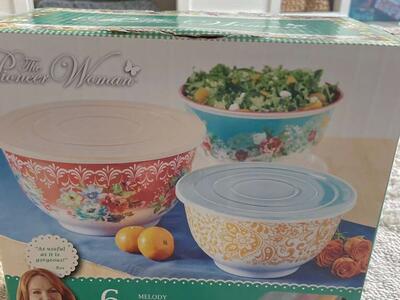 New In Box! Pioneer Woman 6 Piece Melody Bowl Set