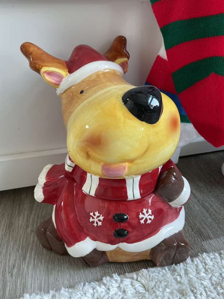 Vintage Christmas Holiday Reindeer Cookie Jar