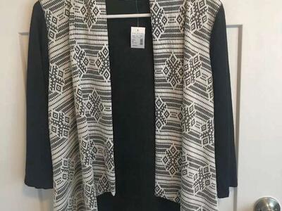 New! Large Maurices Women Black White Cardigan