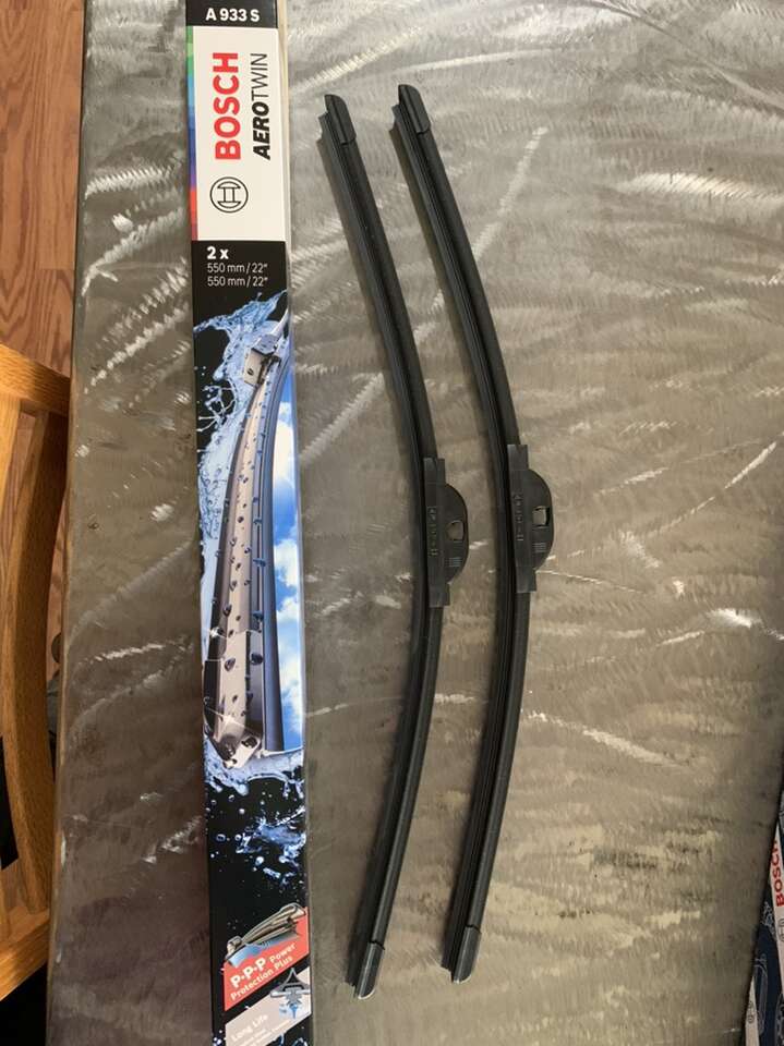 Bosch Premium Wiper Blade set of two 22 Inch Replacement Blades