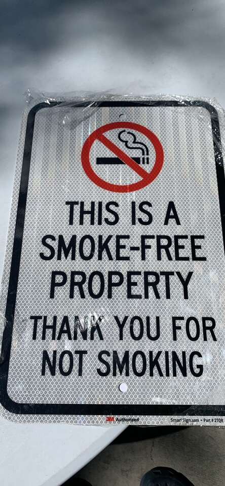Property Smoke Free Aluminum Sign 12“ X 18“