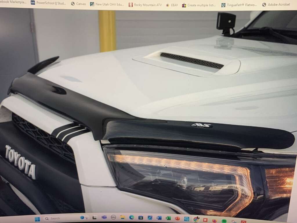 Toyota Forerunner Bug Deflector 2010–2024