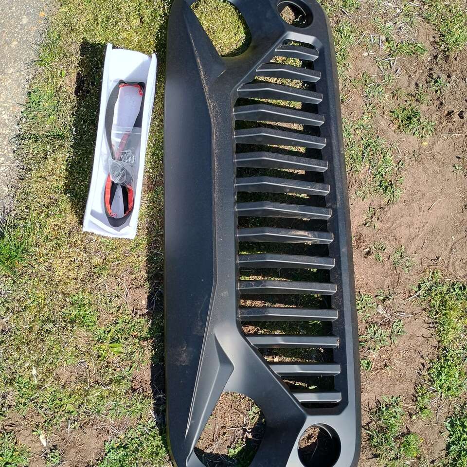 Brand New grill for a newer Jeep.
