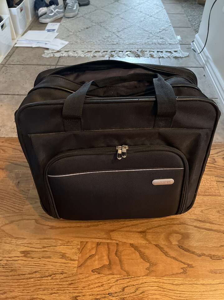 Travel Carry-On Laptop Case. Targus