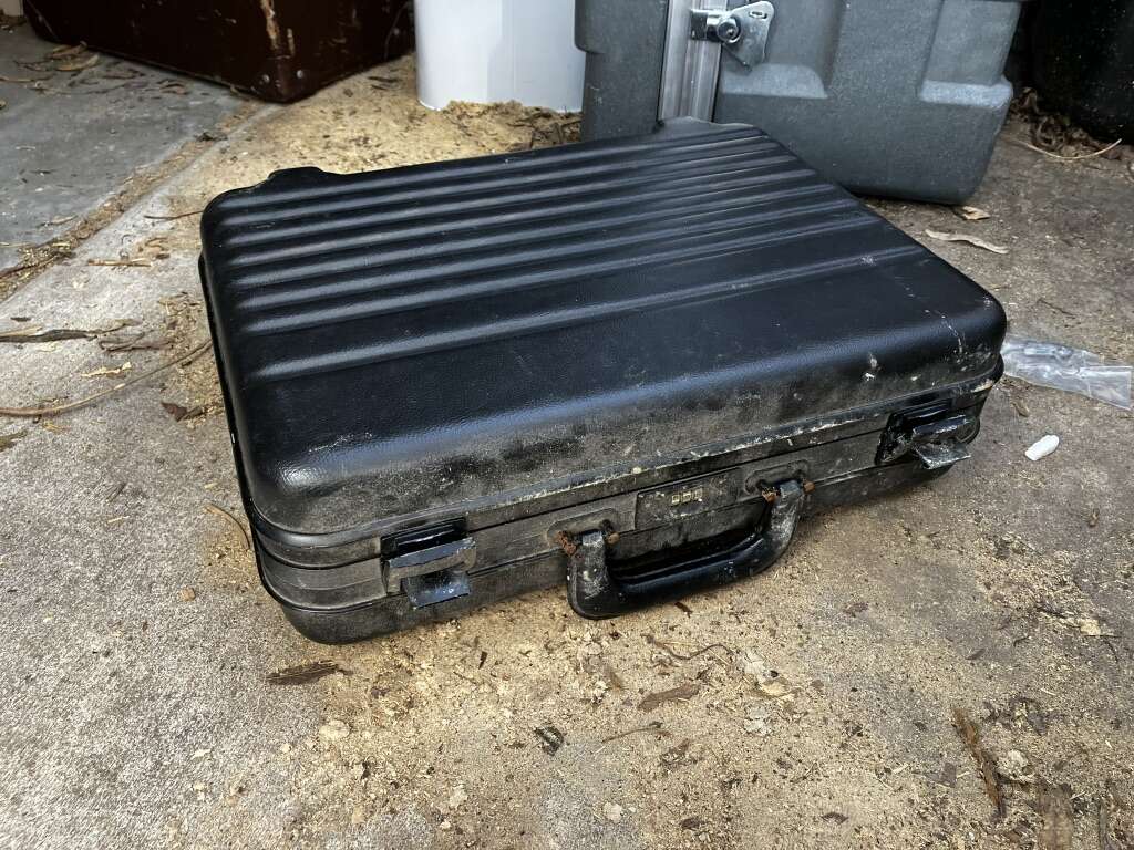 Jensen Tools Case With Removable Pallets