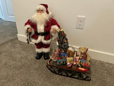 Santa Doll/statue